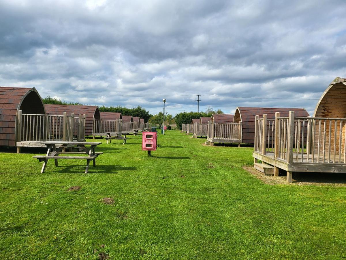 Rustic Pods Riverview Holiday Park Lincoln Exterior photo